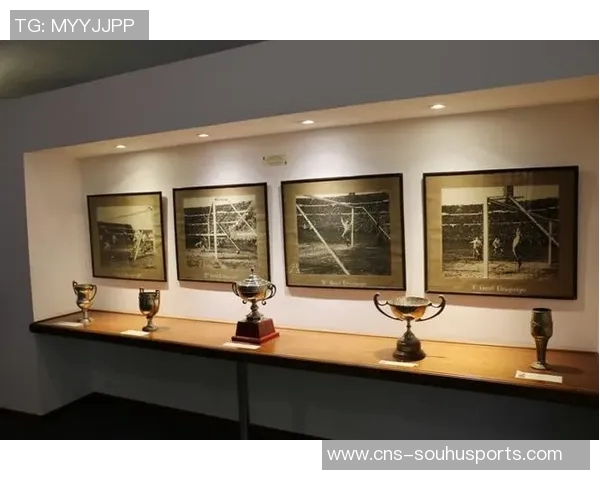 乌拉圭足球运动员的辉煌历程与对世界足球的影响分析