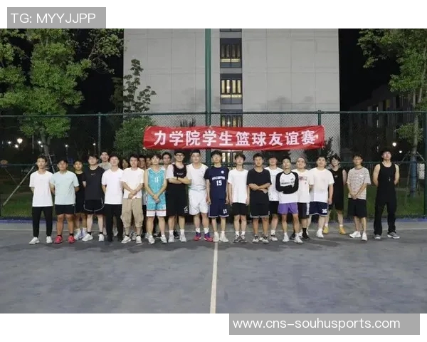 河海大学足球队奋勇拼搏展现青春风采助力校园文化建设与体育发展